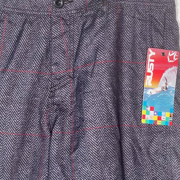 Rusty Mens Gray & Red Checkered Board Shorts Size 30 Pockets NWT Comfortable - Picture 3 of 16